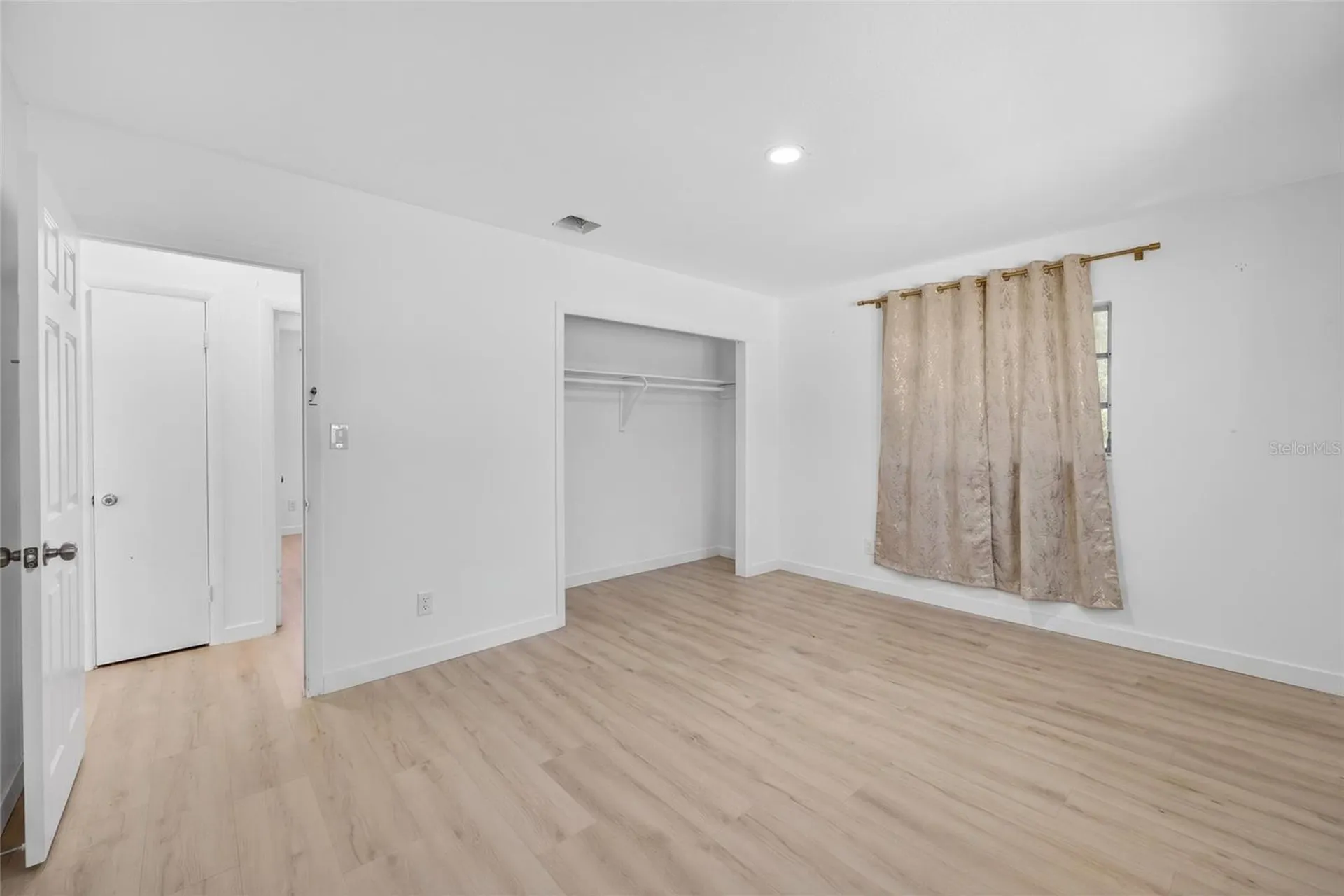4725 N Tuttle Avenue Sarasota FL 34234