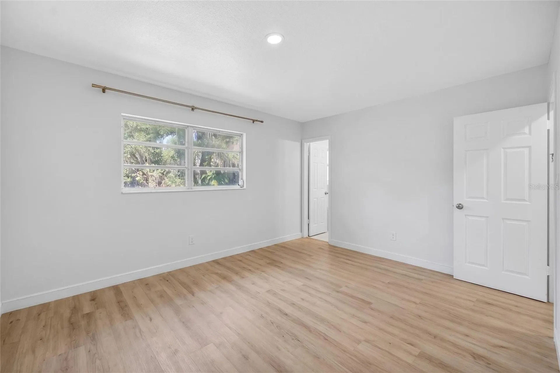 4725 N Tuttle Avenue Sarasota FL 34234