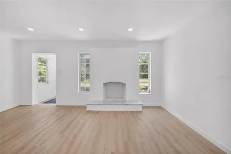 4725 N Tuttle Avenue Sarasota FL 34234