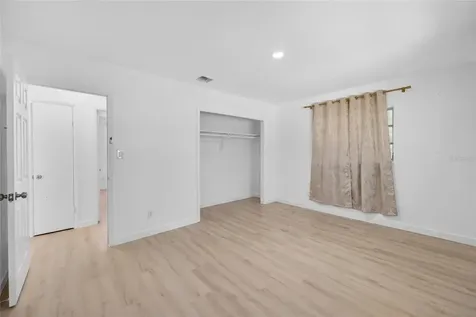 4725 N Tuttle Avenue Sarasota FL 34234