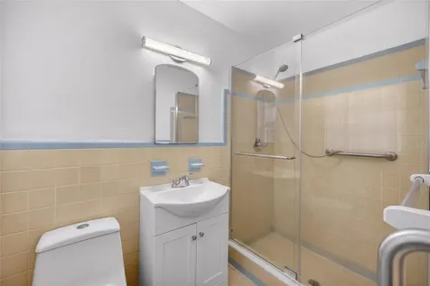 4725 N Tuttle Avenue Sarasota FL 34234