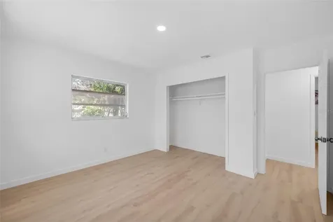 4725 N Tuttle Avenue Sarasota FL 34234
