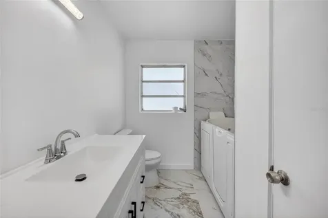 4725 N Tuttle Avenue Sarasota FL 34234