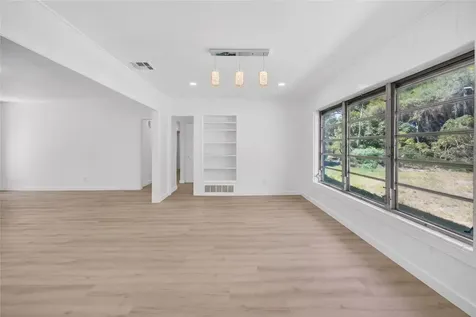 4725 N Tuttle Avenue Sarasota FL 34234