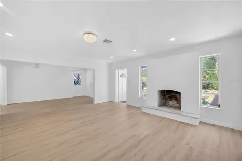 4725 N Tuttle Avenue Sarasota FL 34234