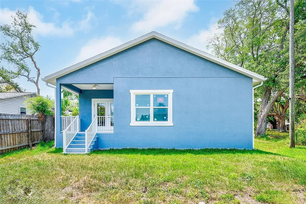 3151 69th Avenue N St Petersburg FL 33702