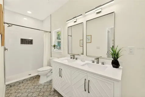 3151 69th Avenue N St Petersburg FL 33702