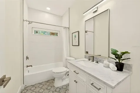 3151 69th Avenue N St Petersburg FL 33702