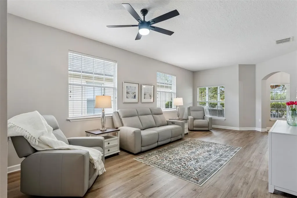 14479 Tanja King Boulevard Orlando FL 32828