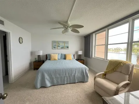 7910 Sun Island Drive S South Pasadena FL 33707