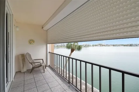 7910 Sun Island Drive S South Pasadena FL 33707
