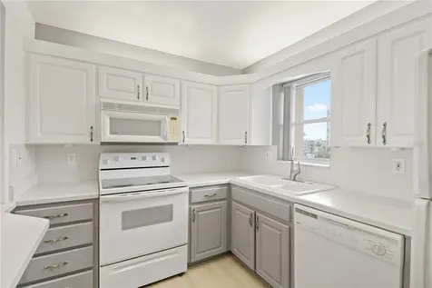 7910 Sun Island Drive S South Pasadena FL 33707
