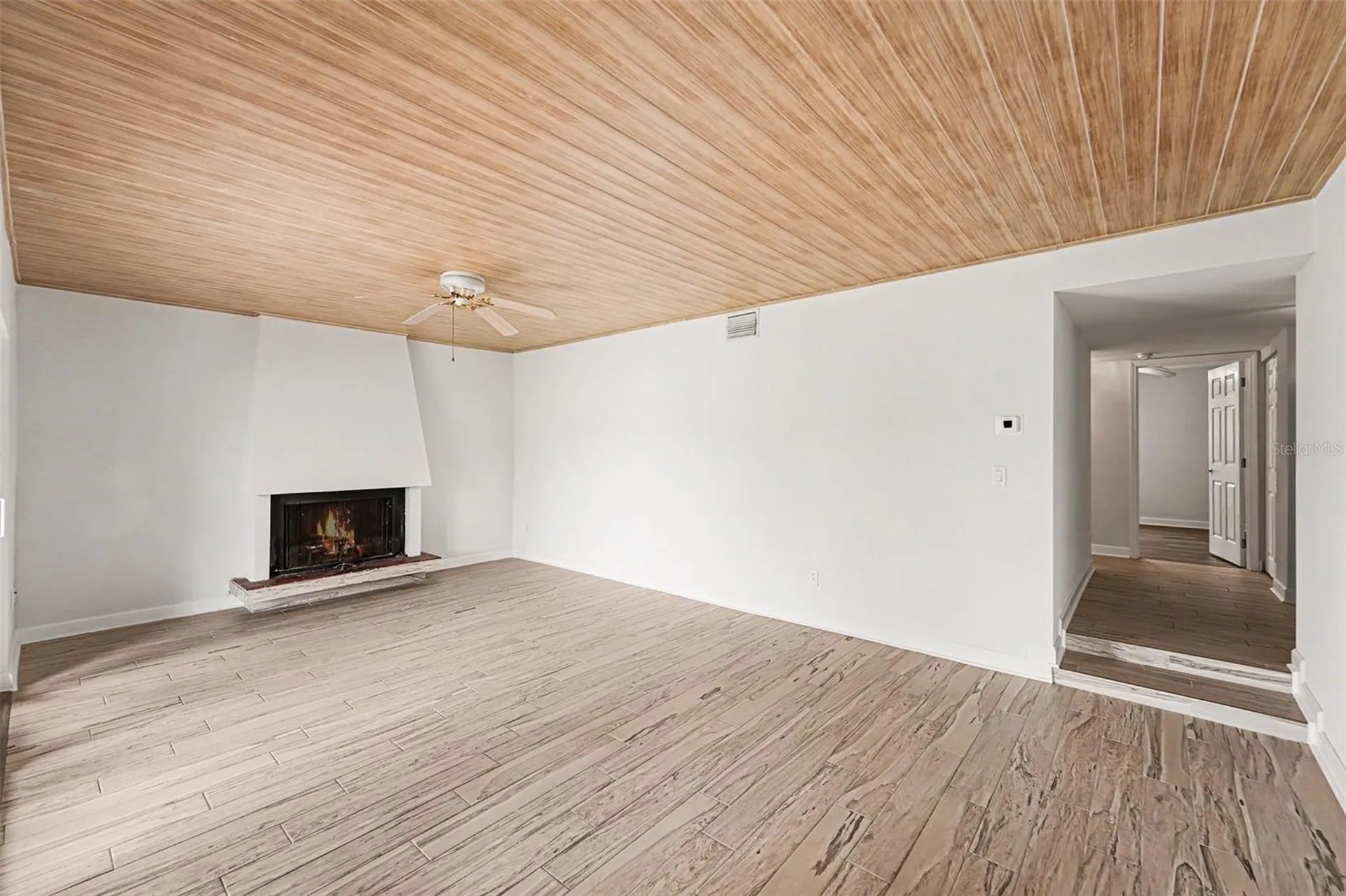 546 Plaza Seville Court Treasure Island FL 33706