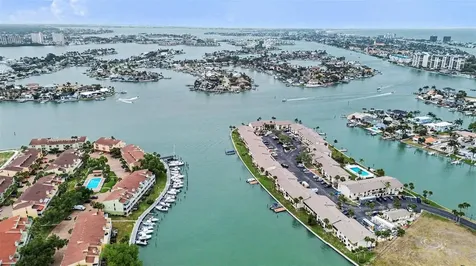 546 Plaza Seville Court Treasure Island FL 33706