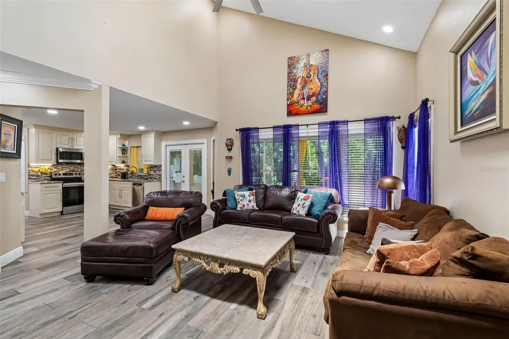 9803 Long Meadow Drive Tampa FL 33615