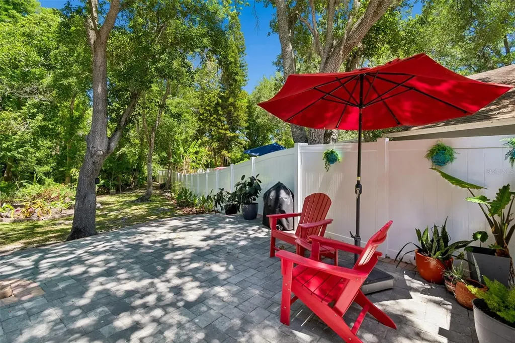 9803 Long Meadow Drive Tampa FL 33615