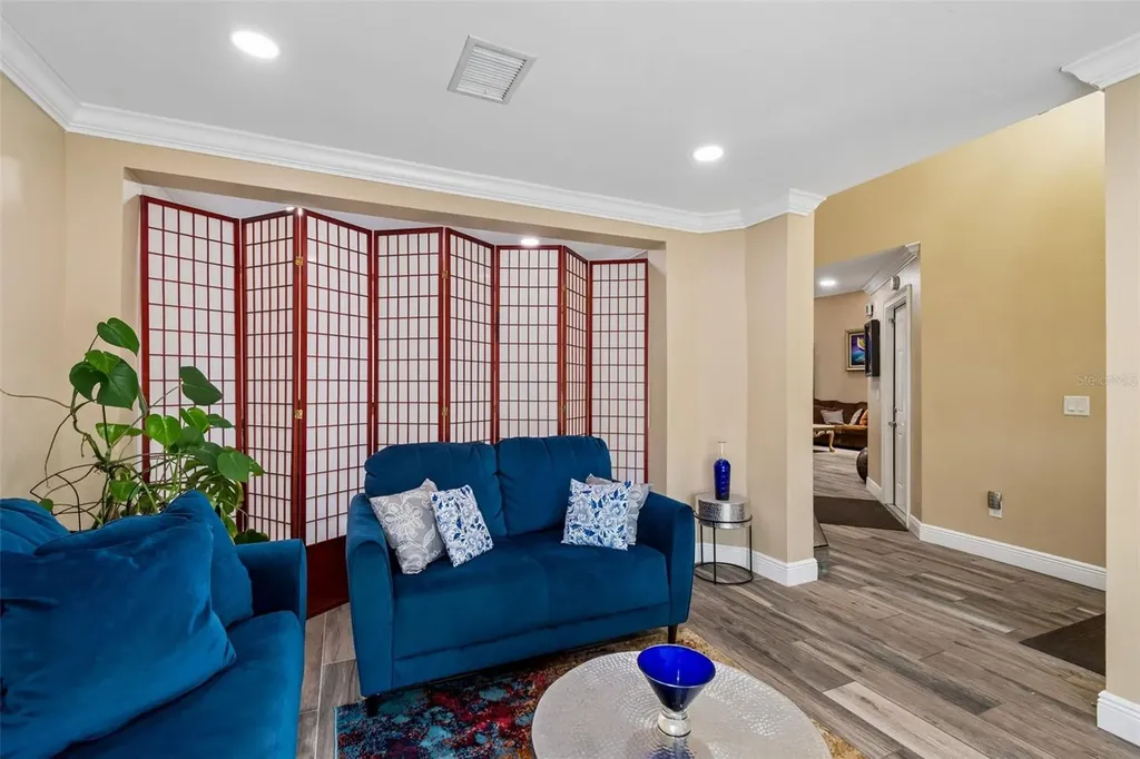 9803 Long Meadow Drive Tampa FL 33615