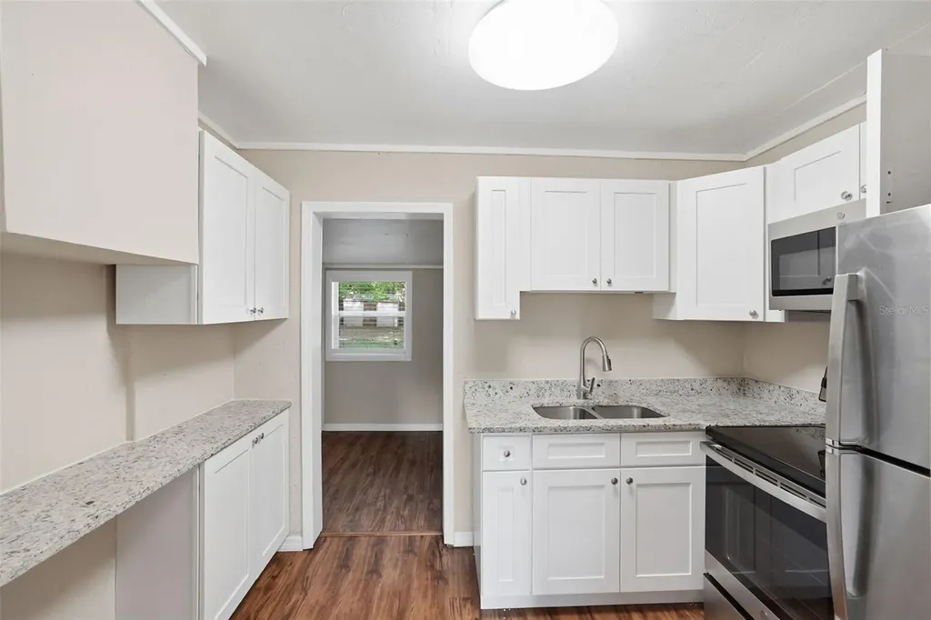 303 Josephine Avenue Fruitland Park FL 34731