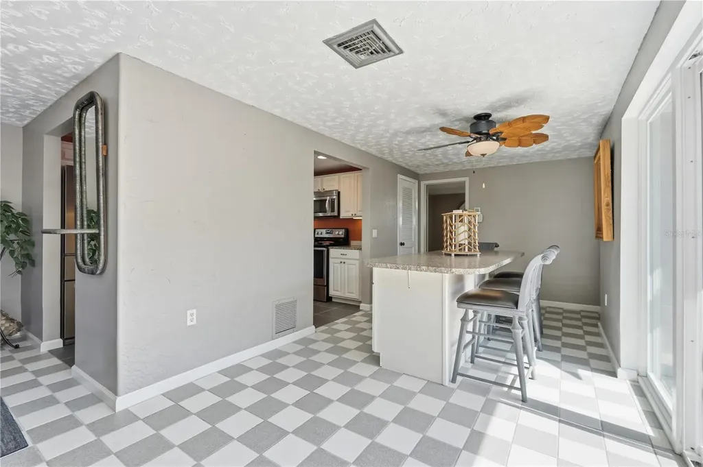 12821 4th Isle Hudson FL 34667