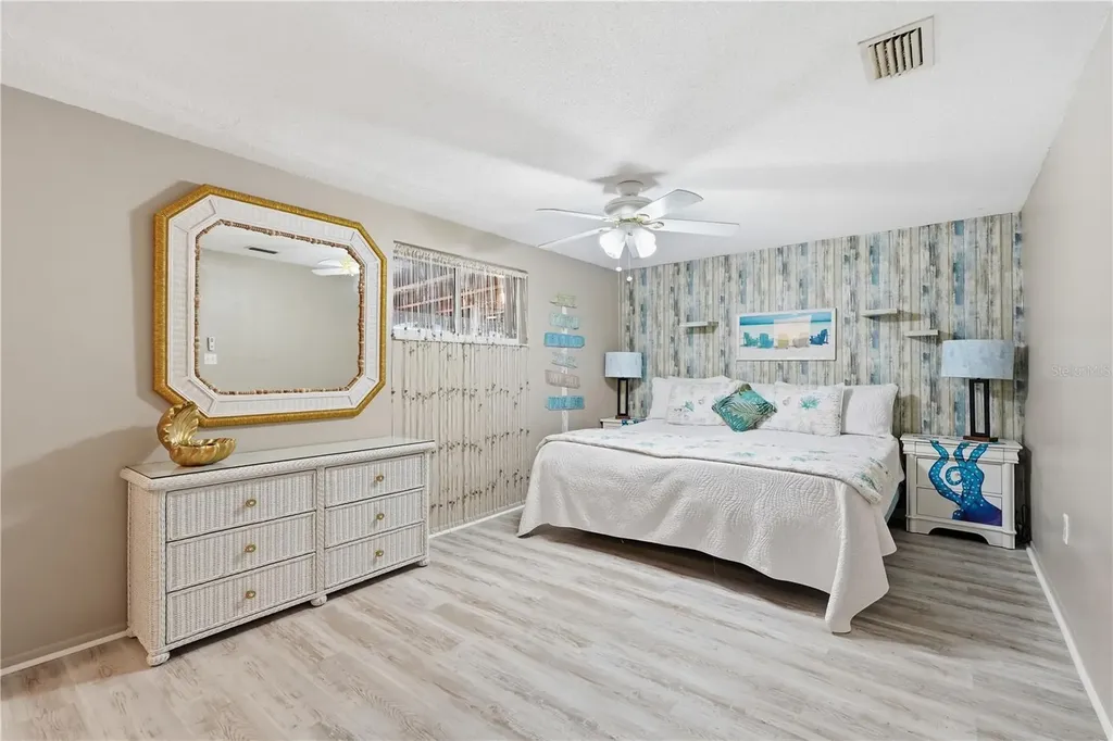 12821 4th Isle Hudson FL 34667