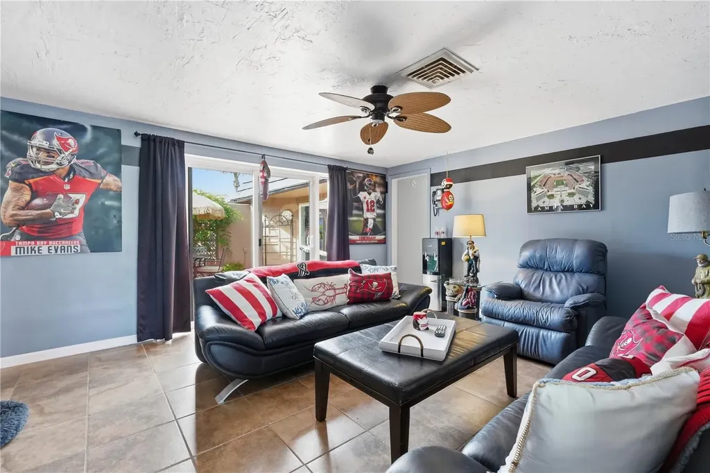 12821 4th Isle Hudson FL 34667