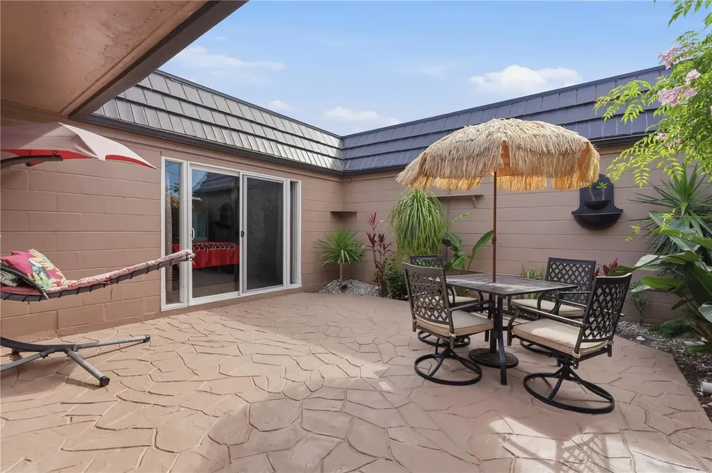 12821 4th Isle Hudson FL 34667