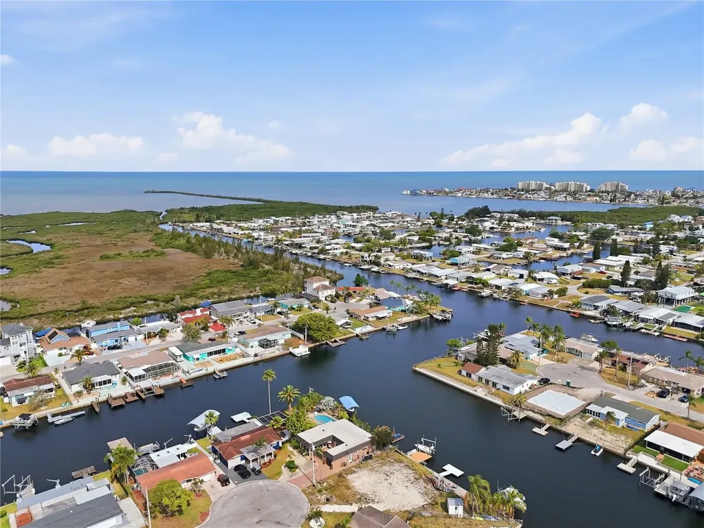 12821 4th Isle Hudson FL 34667