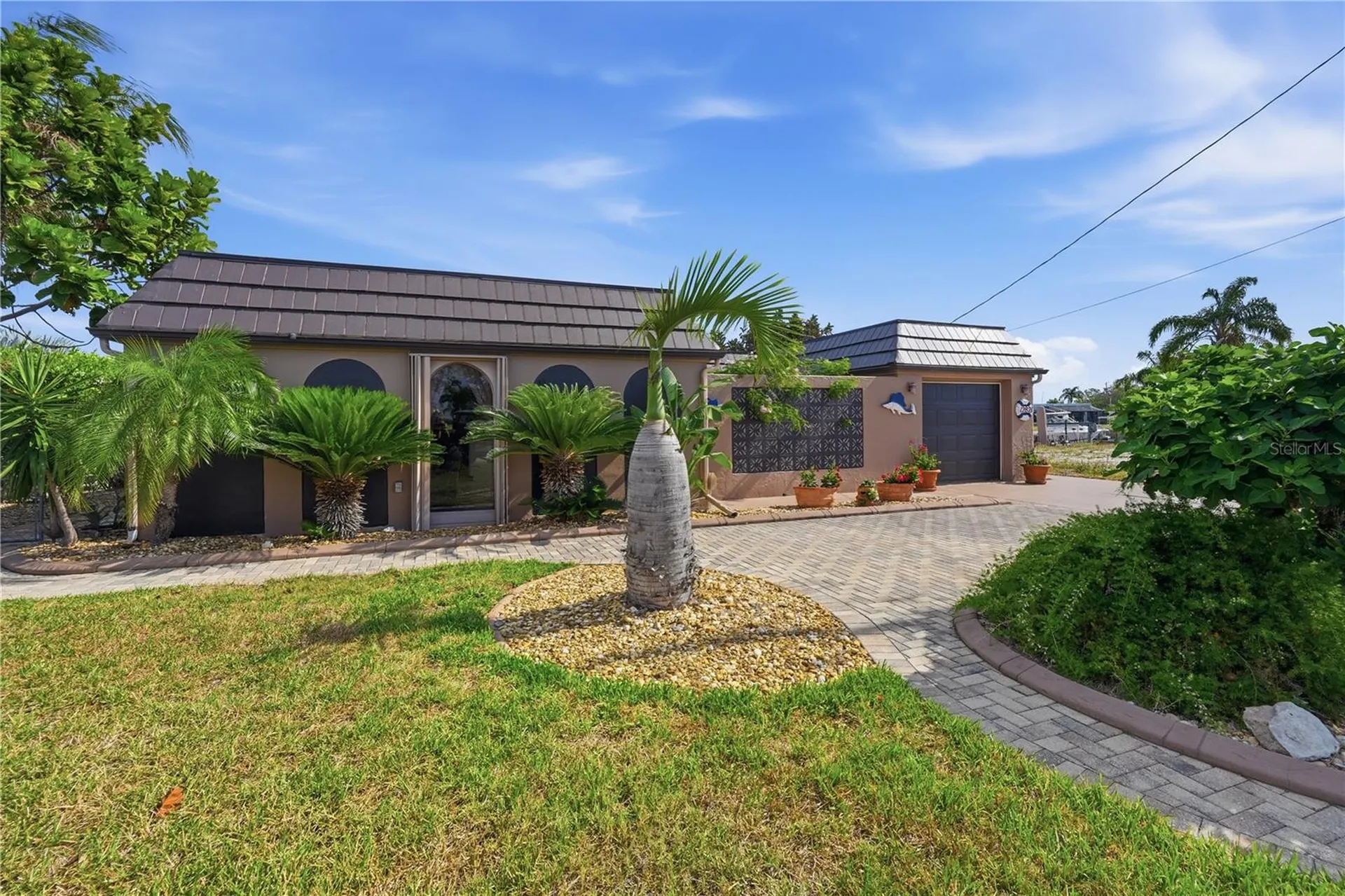 12821 4th Isle Hudson FL 34667