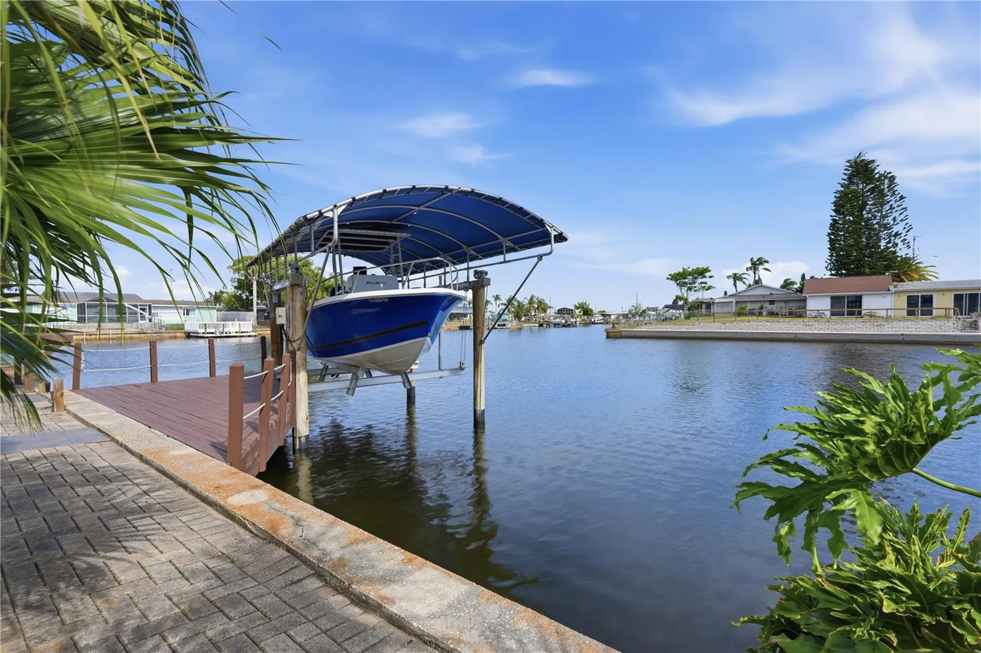 12821 4th Isle Hudson FL 34667