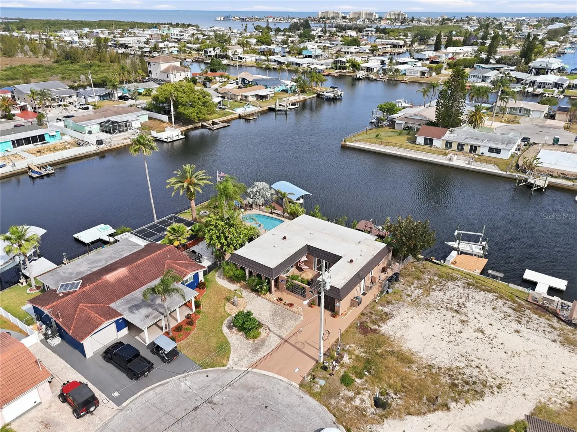 12821 4th Isle Hudson FL 34667