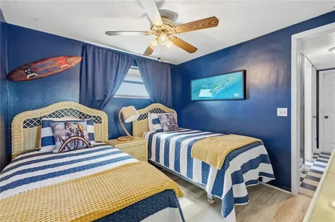 12821 4th Isle Hudson FL 34667