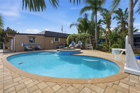 12821 4th Isle Hudson FL 34667