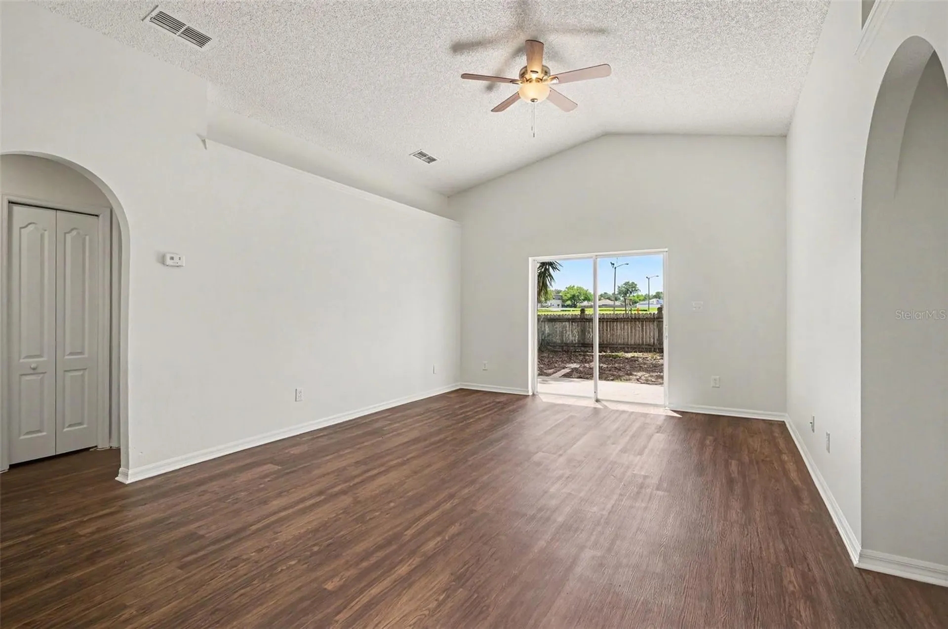 700 Kenmoore Court Eustis FL 32726
