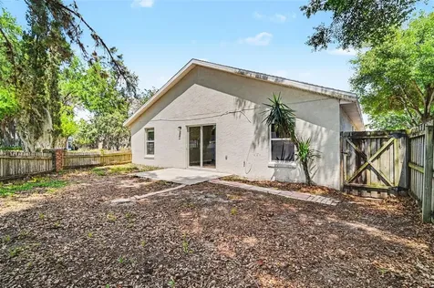 700 Kenmoore Court Eustis FL 32726