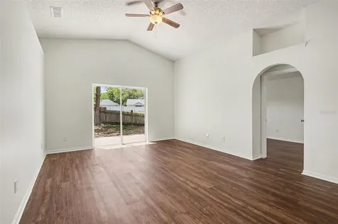 700 Kenmoore Court Eustis FL 32726