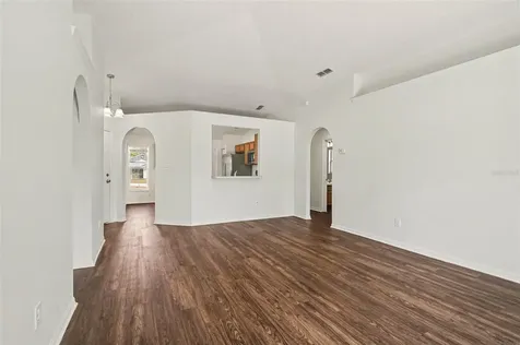 700 Kenmoore Court Eustis FL 32726