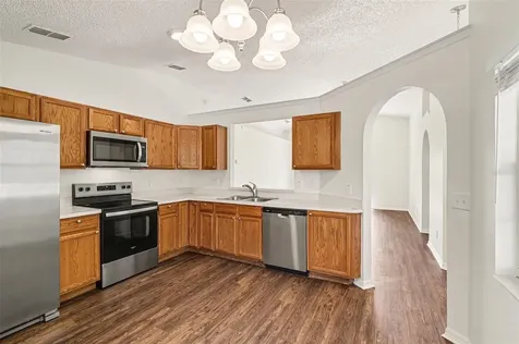 700 Kenmoore Court Eustis FL 32726
