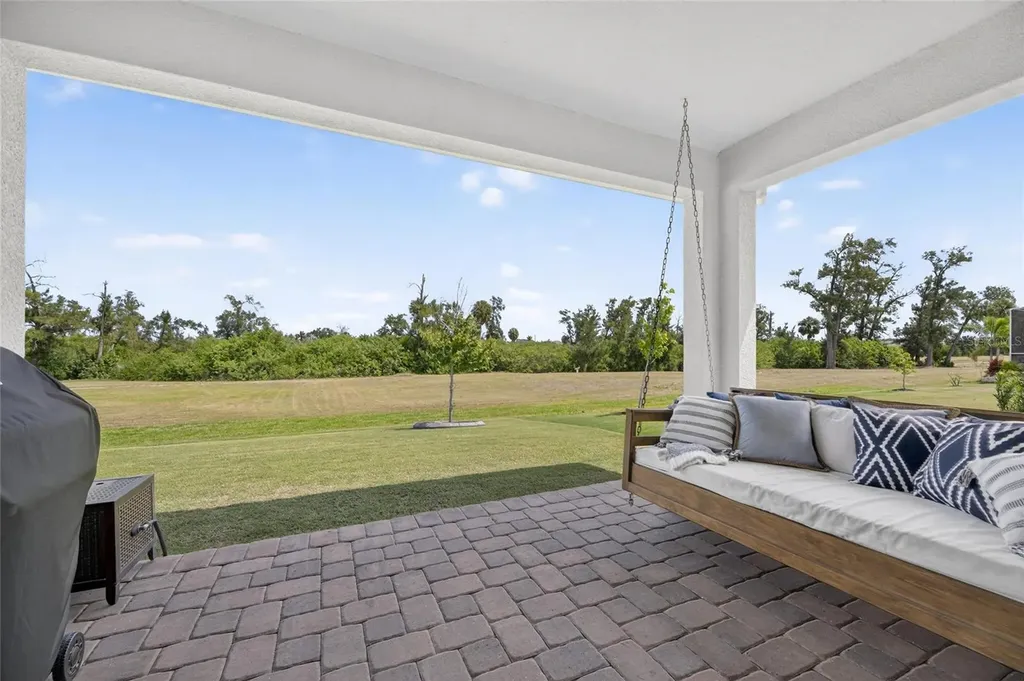 1019 Signet Drive Apollo Beach FL 33572