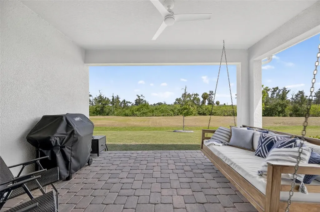 1019 Signet Drive Apollo Beach FL 33572