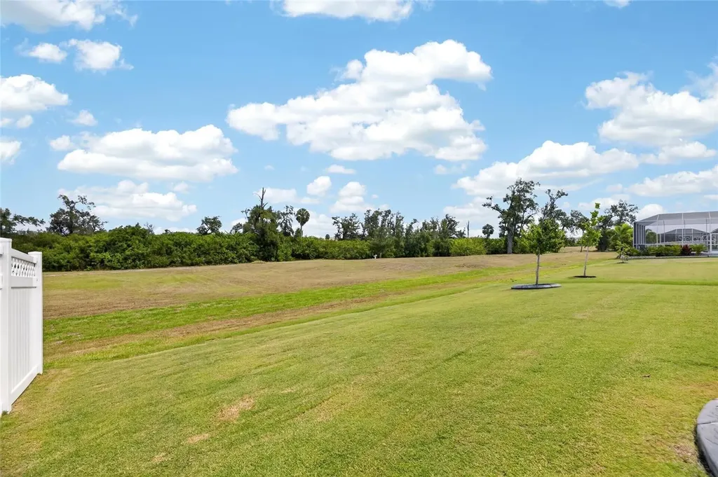 1019 Signet Drive Apollo Beach FL 33572