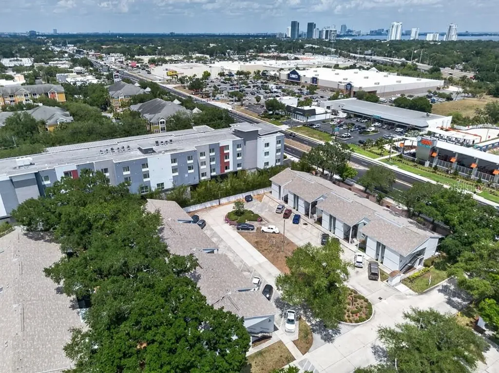 3803 N Oak Drive Tampa FL 33611