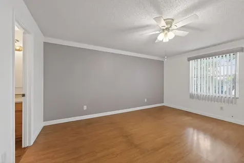 3803 N Oak Drive Tampa FL 33611