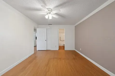 3803 N Oak Drive Tampa FL 33611
