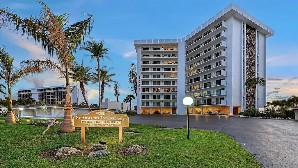 101 Benjamin Franklin Drive Sarasota FL 34236