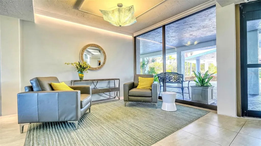 101 Benjamin Franklin Drive Sarasota FL 34236