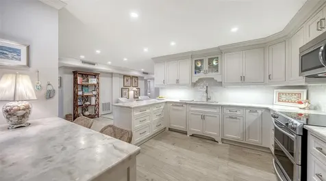 101 Benjamin Franklin Drive Sarasota FL 34236