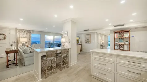 101 Benjamin Franklin Drive Sarasota FL 34236