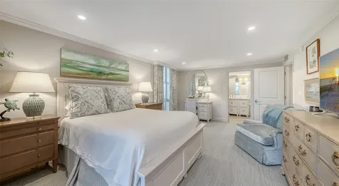 101 Benjamin Franklin Drive Sarasota FL 34236
