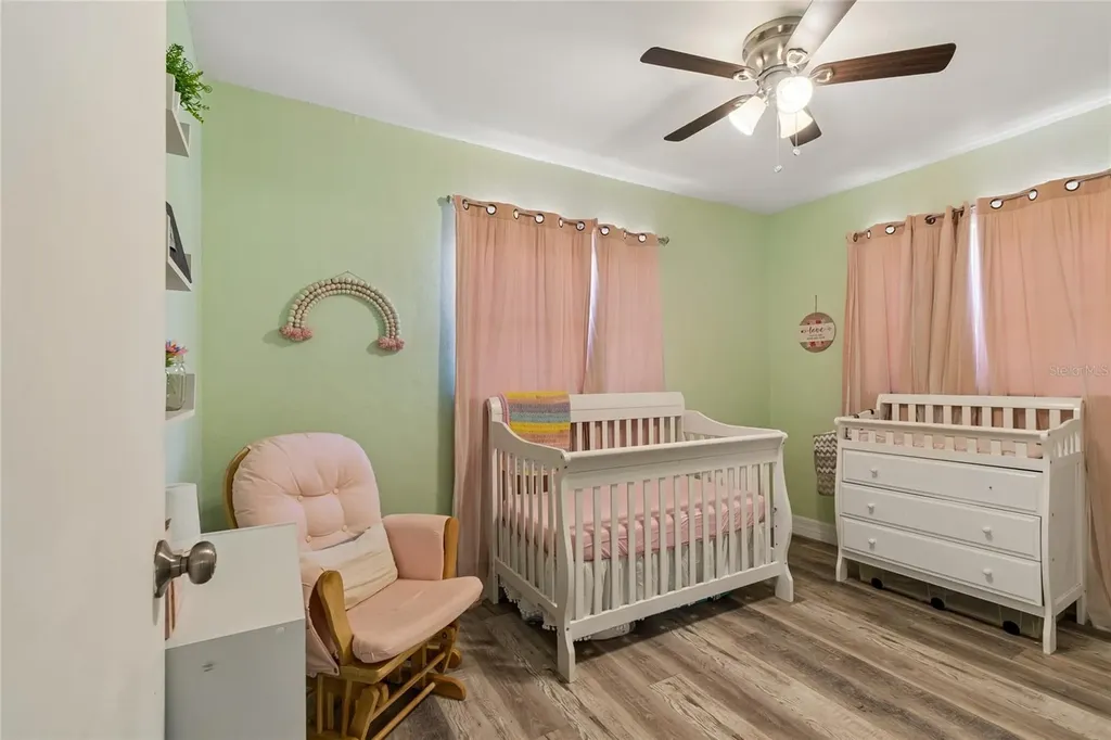 111 W Grapefruit Circle Clearwater FL 33763