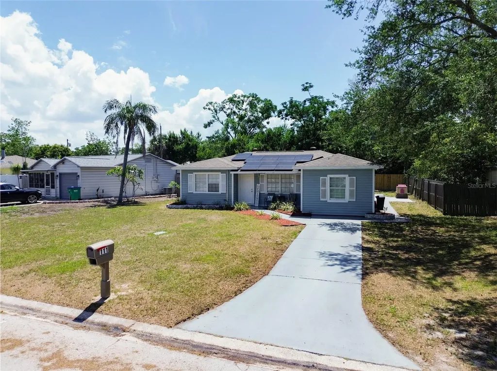 111 W Grapefruit Circle Clearwater FL 33763
